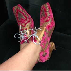 John Fluevog Women's Pink and Gold Lace-Up Shoes